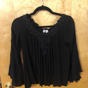 Black flowy top